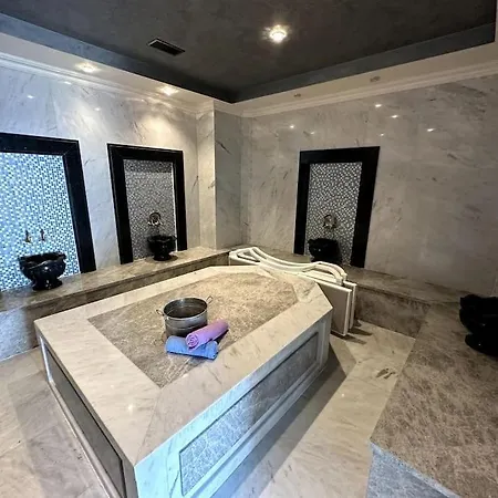Sea View, Huge Swimming Pool Apartament Alanya