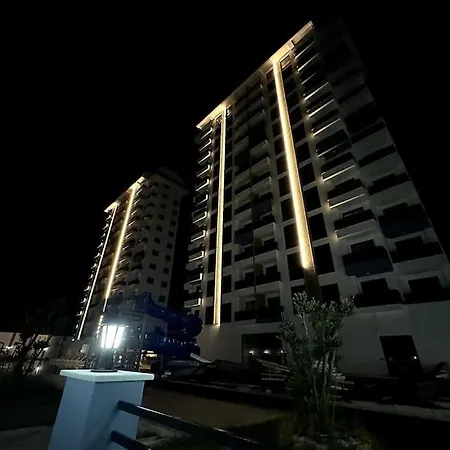 Apartament Sea View, Huge Swimming Pool *