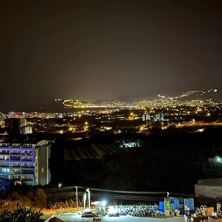 Sea View, Huge Swimming Pool *
