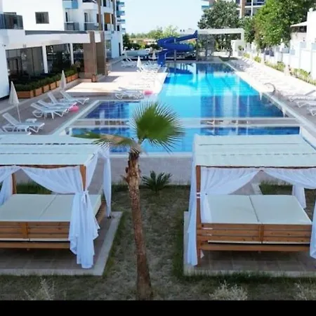 Sea View, Huge Swimming Pool Αλάνια