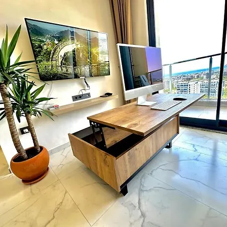 Διαμέρισμα Sea View, Huge Swimming Pool *